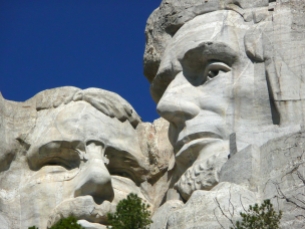 mount-rushmore-national-monument-55481_1920
